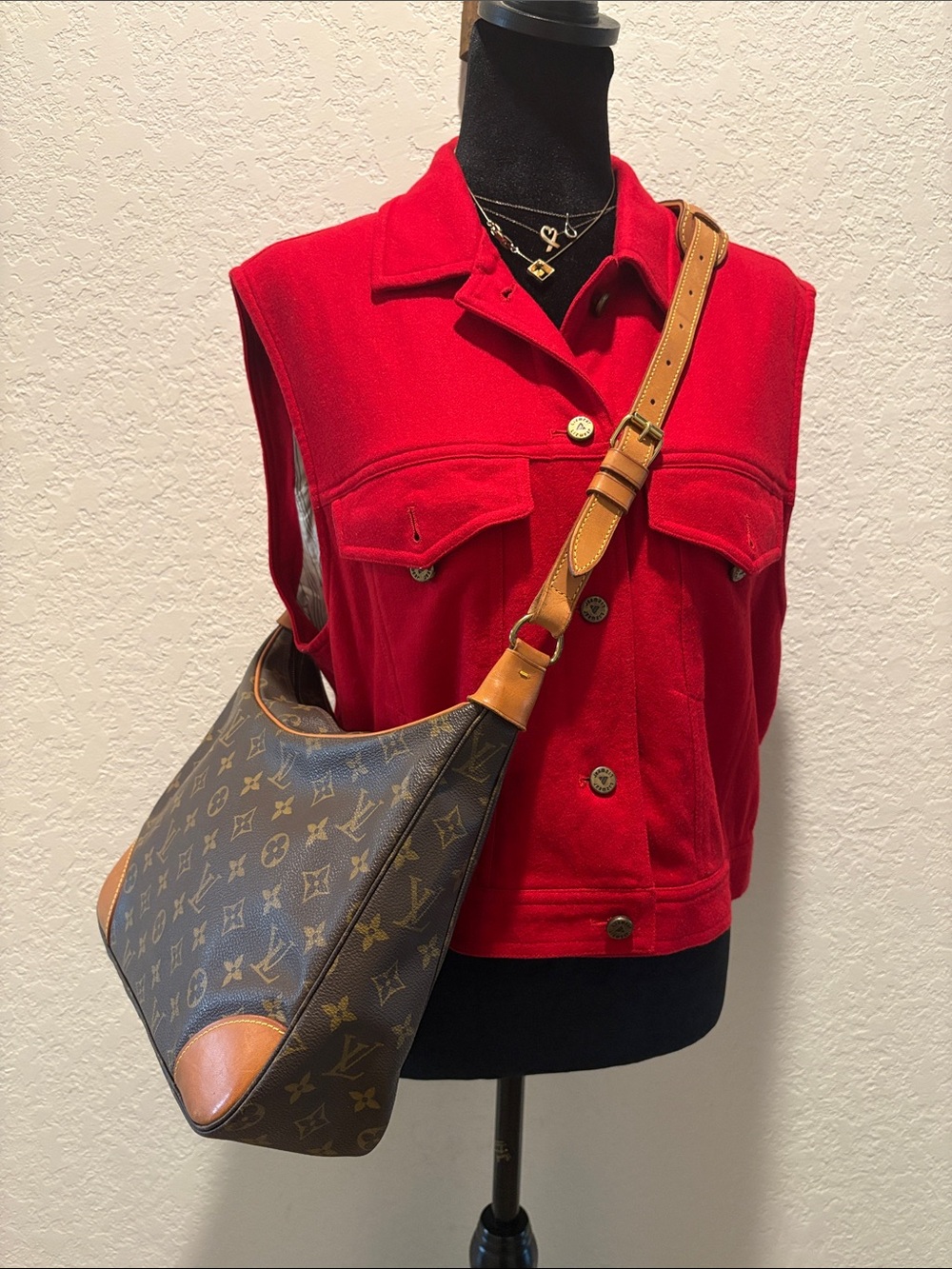 Louis Vuitton Monogram Boulogne 30 Shoulder Bag LV